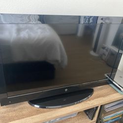 Westinghouse 39.5” TV