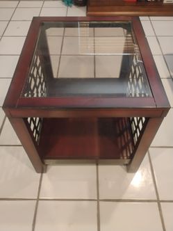 End table / coffee table