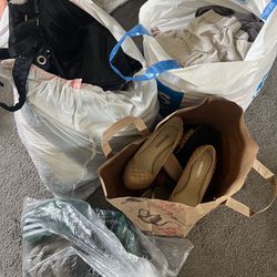 Flash Give Bags Of Womens Clothes & shoes (mostly smalls/some Mediums)