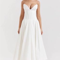 White Vintage Look Dress 