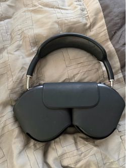 AirPods Max (Lightning)