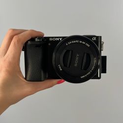 Sony A6000