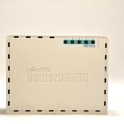 MikroTik RB750Gr3 hEX 5-Port Ethernet Gigabit Router