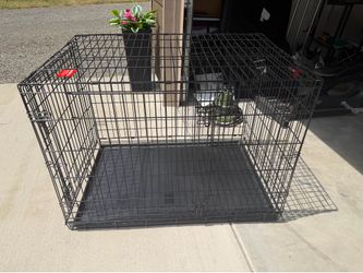 Dog crate