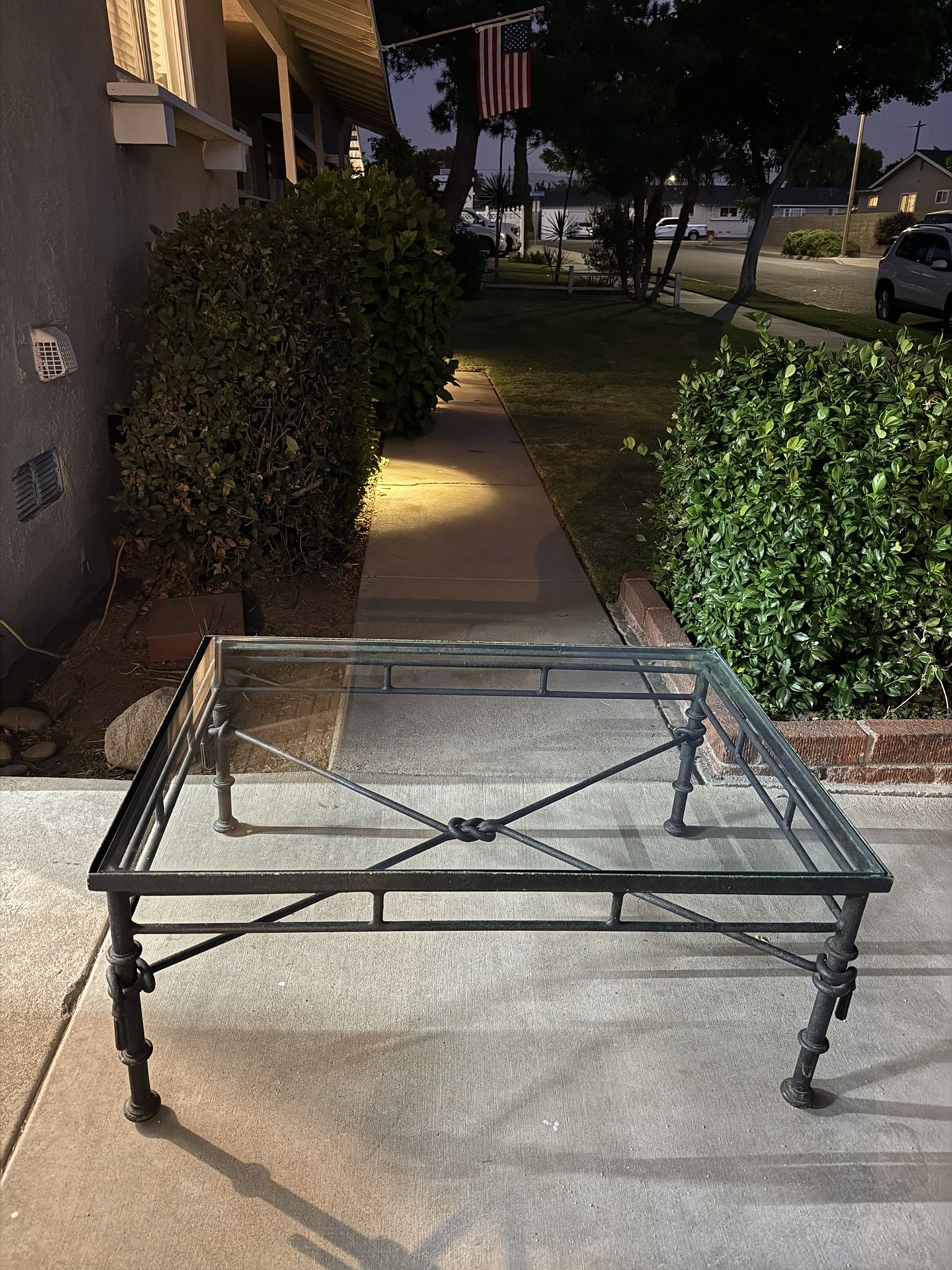 Iron & Glass Coffee Table – Industrial Vintage Style