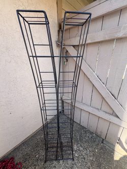 Metal V shape shelf/organizer