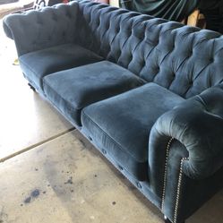 Velvety Soft Couch/sofa