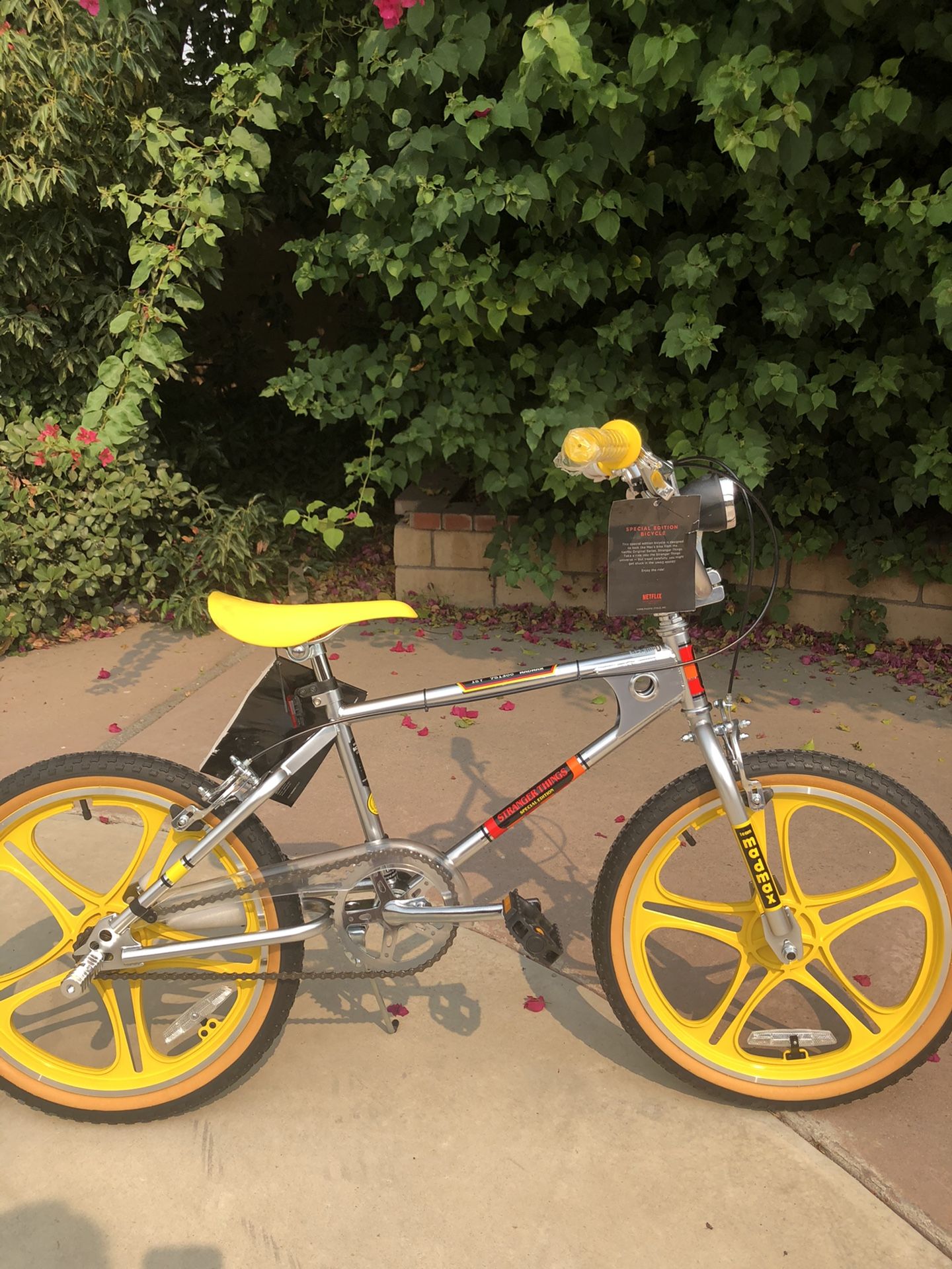 Stranger Things BMX 20” for Sale in La Puente, CA - OfferUp