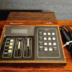 Vintage REGENCY R1070 Programmable Scanner Radio Receiver – Woodgrain Finish – Missing Antenna