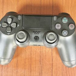 PlayStation 4 controller