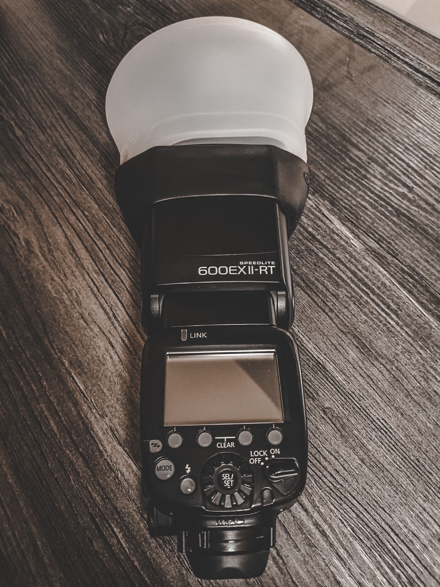 Canon 600Ex ll-RT with MAGMOD 2