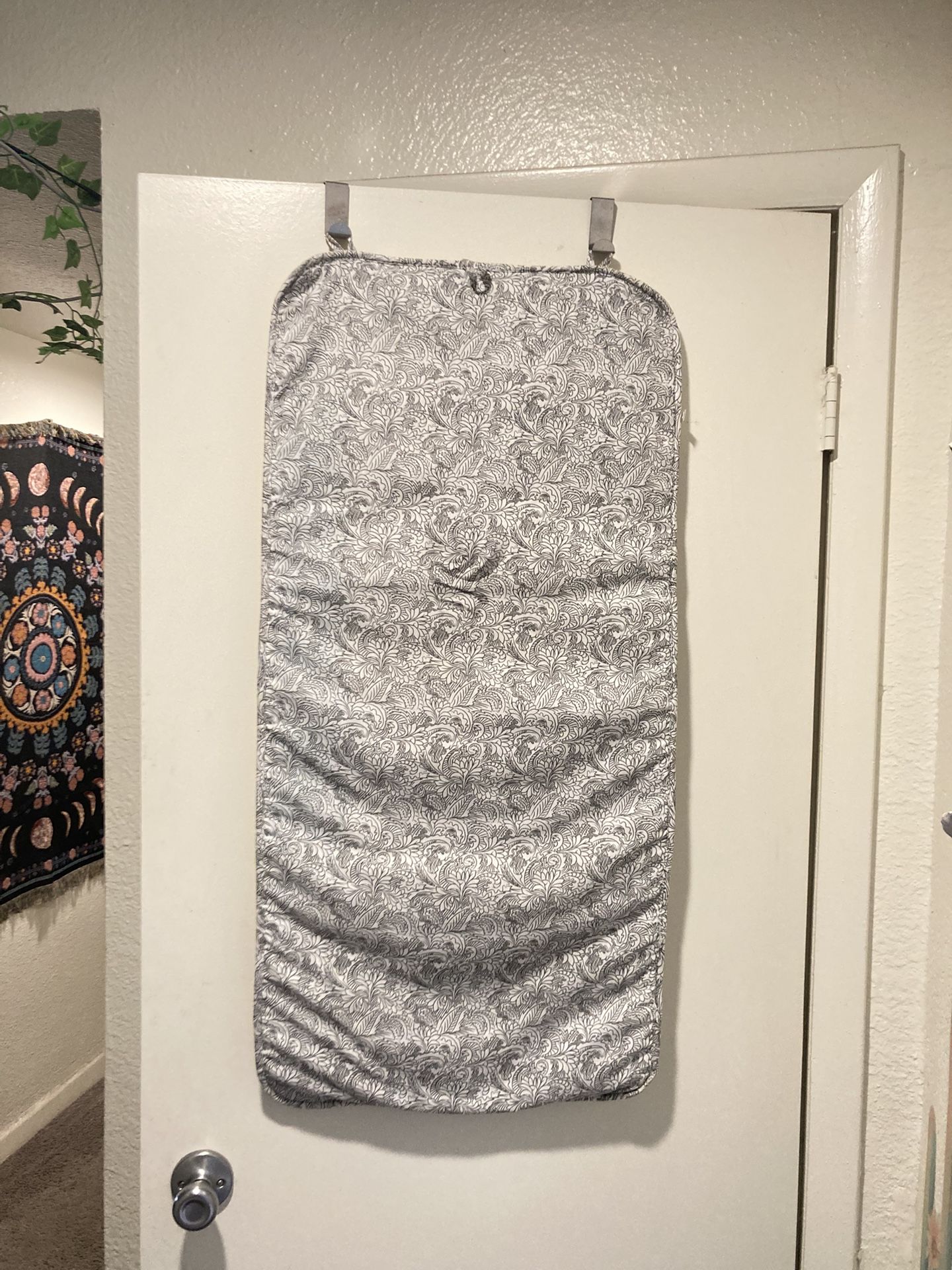 Portable Hanging Ironing Mat