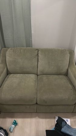 Recliner love seat