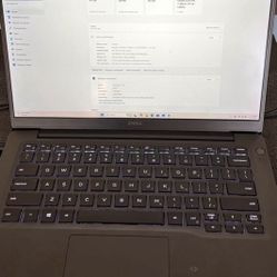 Dell Laptop Latitude 7400