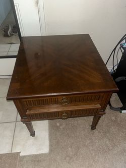 Ethan Allen end table set