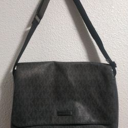 Michael Kors Everett Messenger Bag
