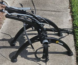 Saris Bones 3-Bike Trunk Car Rack (Holds 3 Bicycles)