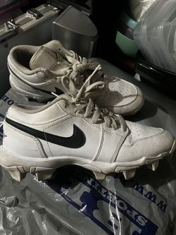 Nike Jordan, one low cleats