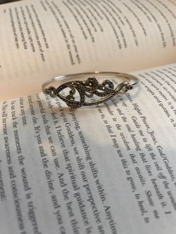 Vintage Bangle Bracelet