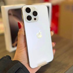 iPhone 15 Pro Max Unlocked 512gb
