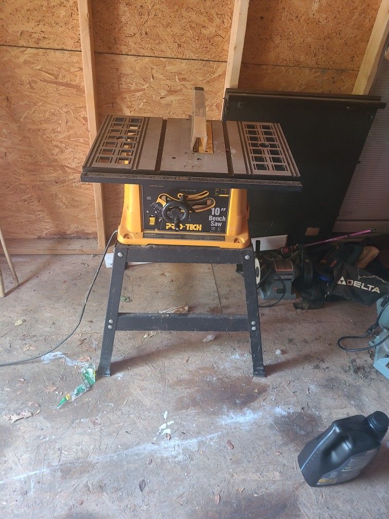 Bench Saw