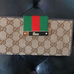 Gucci Wallet