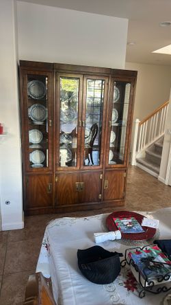 China Cabinet Wood