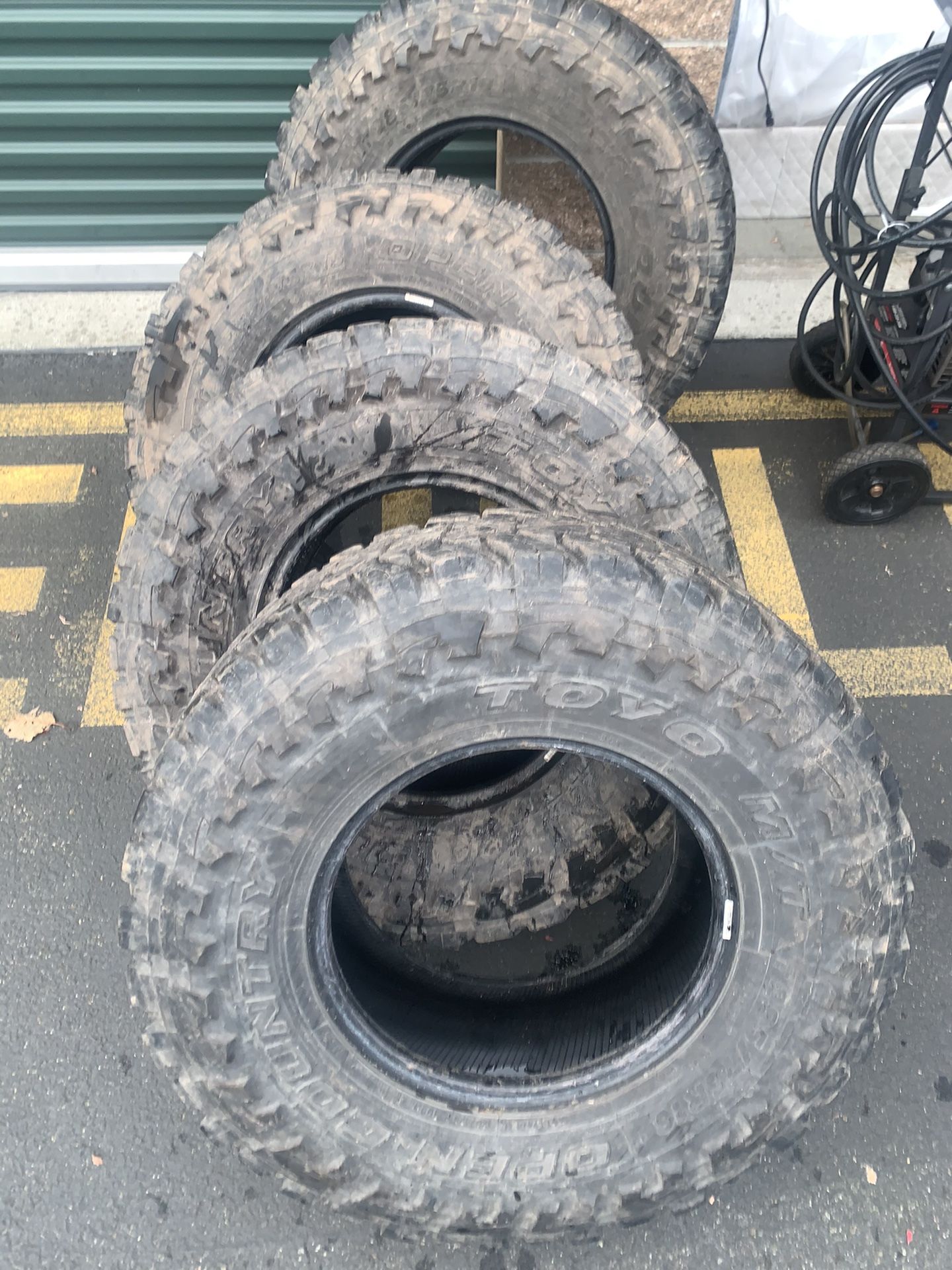 LT 285/75/R16 Tires with Cast Aluminum Rims for Sale in Edgewood, WA