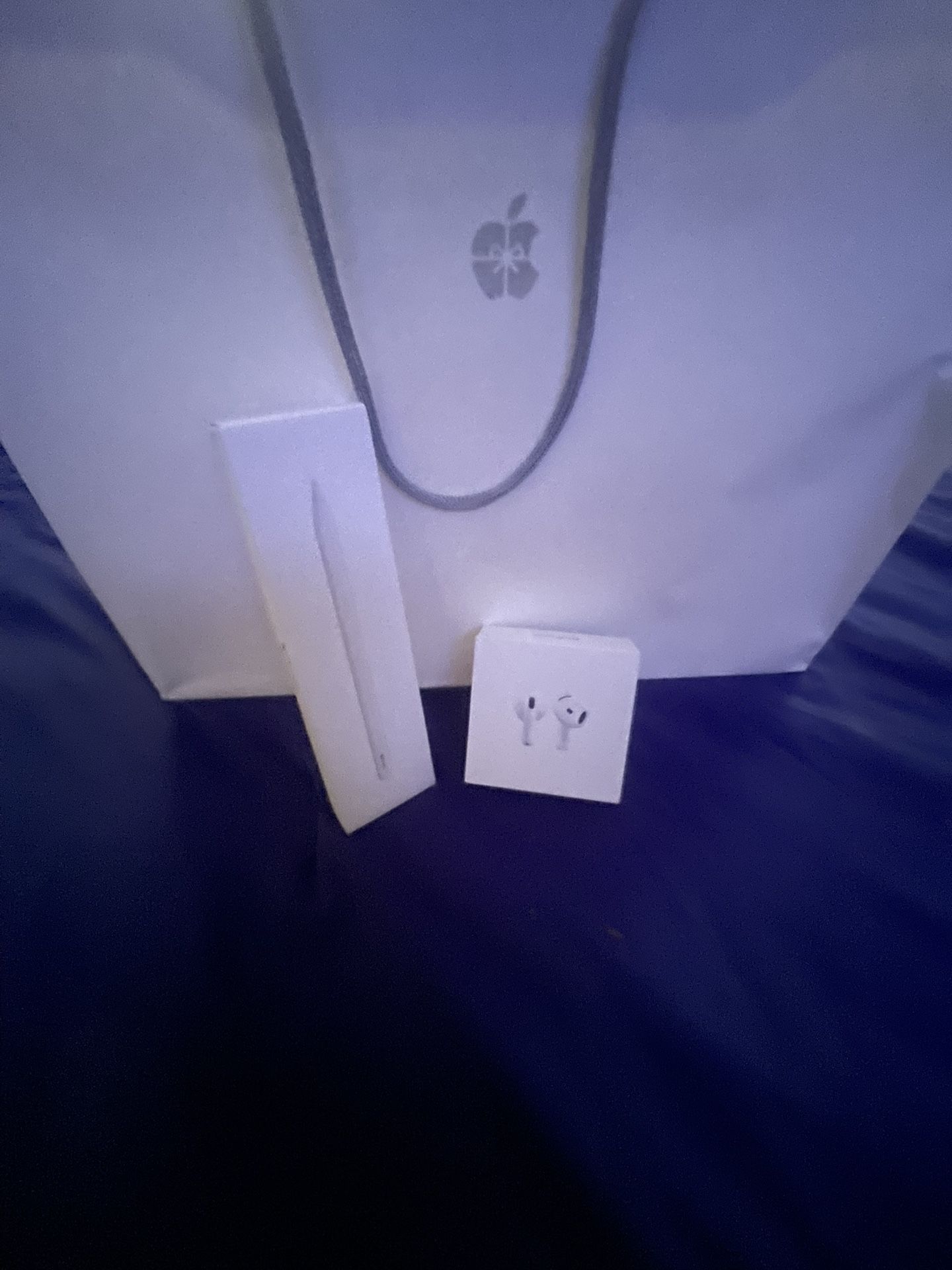 Apple AirPods