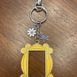 New Friends Tv Show “Phoebe vibes” Keychain Bag Charm Daisy Dragonfly 