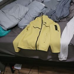 Yellow Nike Tech Fleece