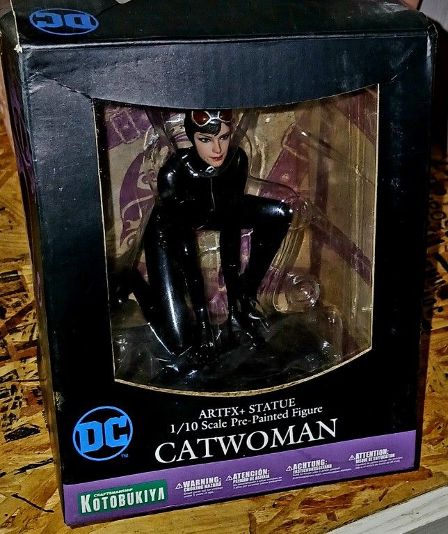 CATWOMAN