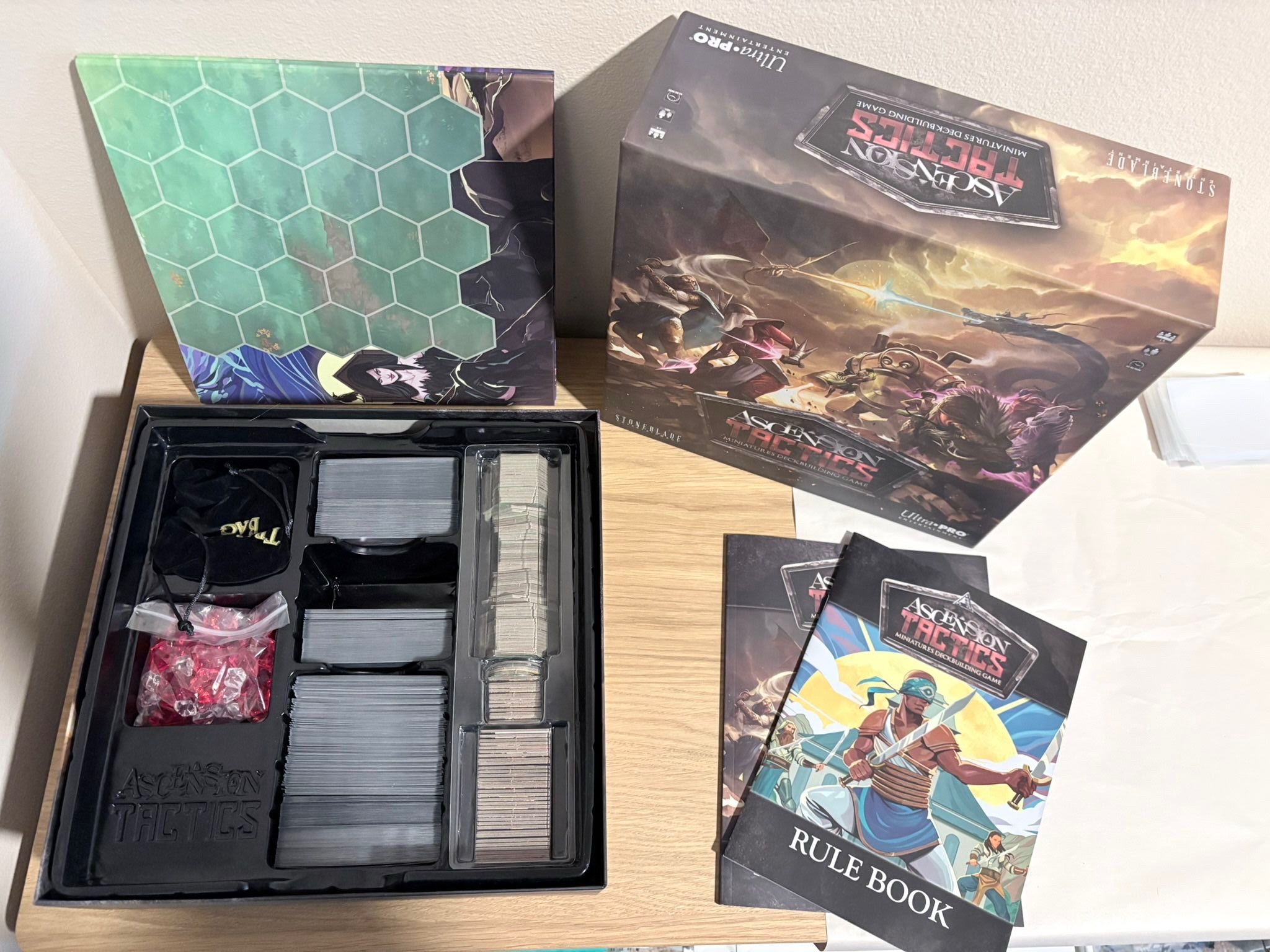 Board game: Ascension Tactics: Miniatures Deckbuilding Game - Card are sleeved