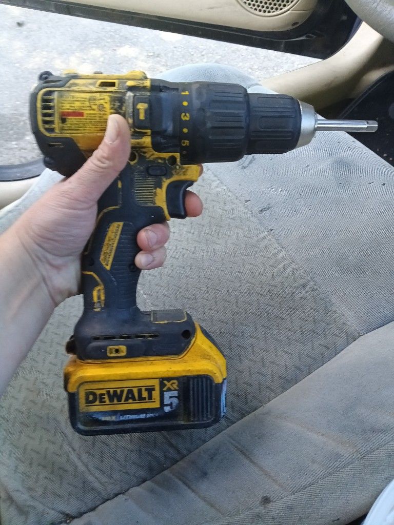 Dewalt DCD778B 20V MAX Cordless Brushless Compact Hammer Drill