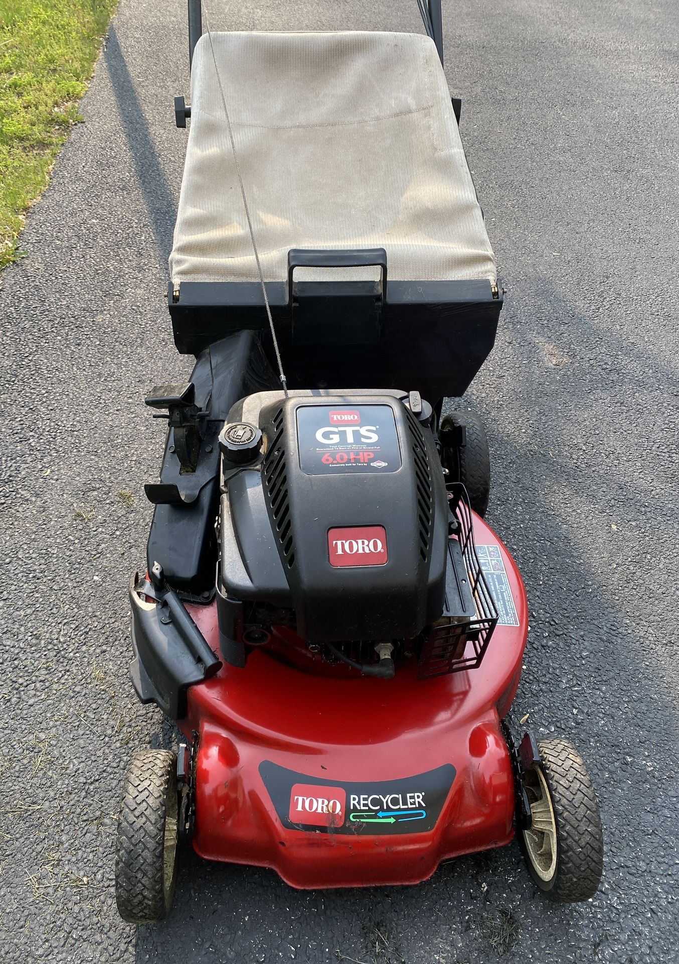 SELLING AS IT — TORO 6.0 hp lawn mower 20021 R21S1 for Sale in Prairie