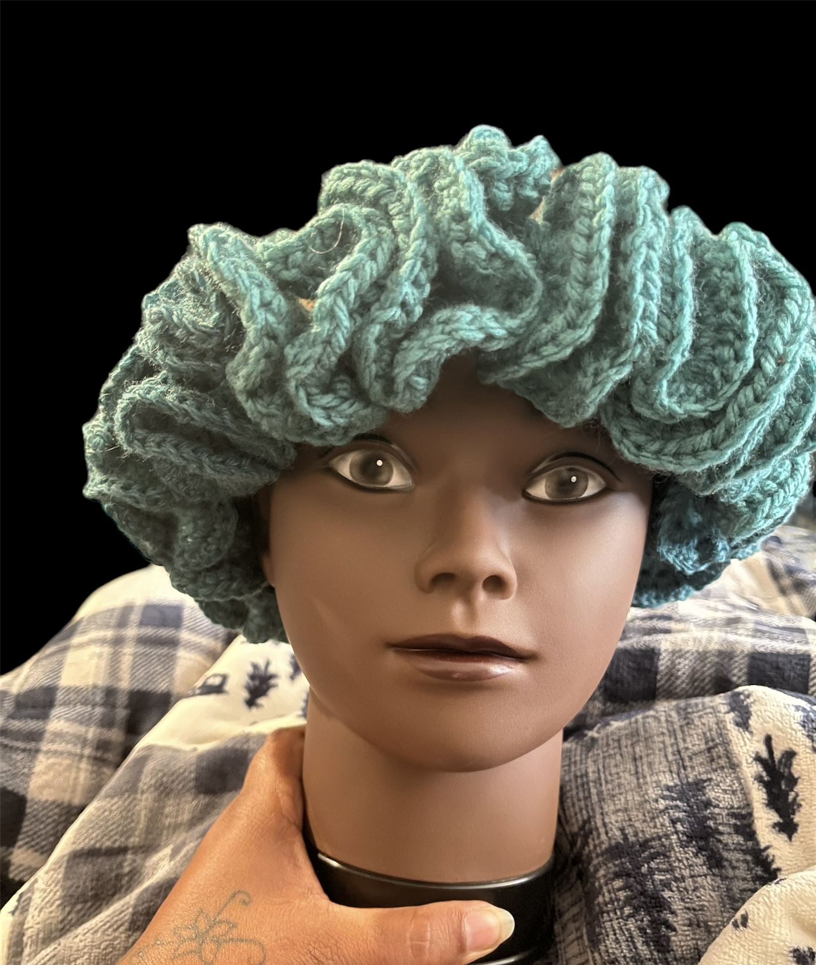 Ages 3-10 Ruffle Hat