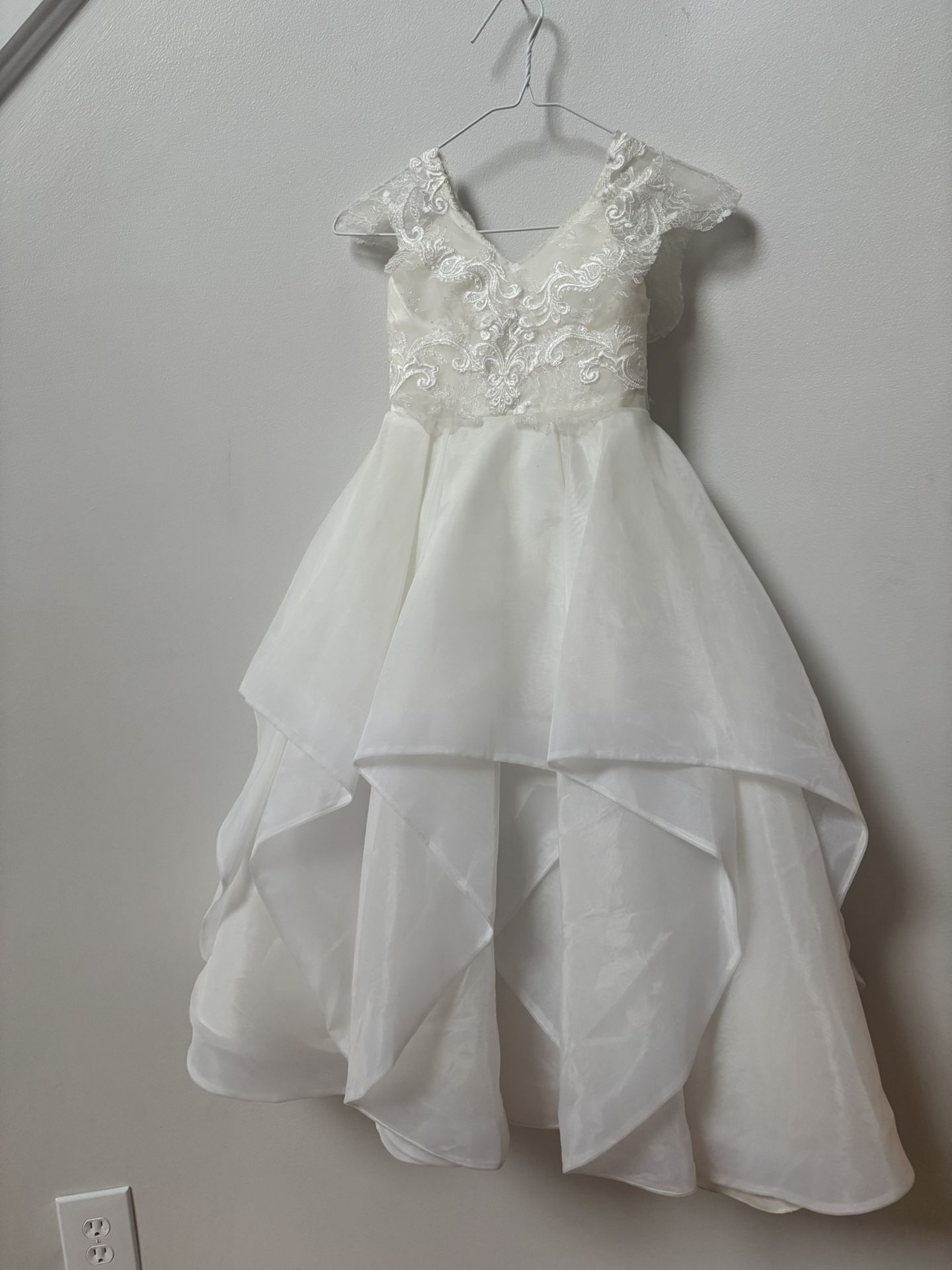Flower girl dress Ivory girl 7/8 years old 