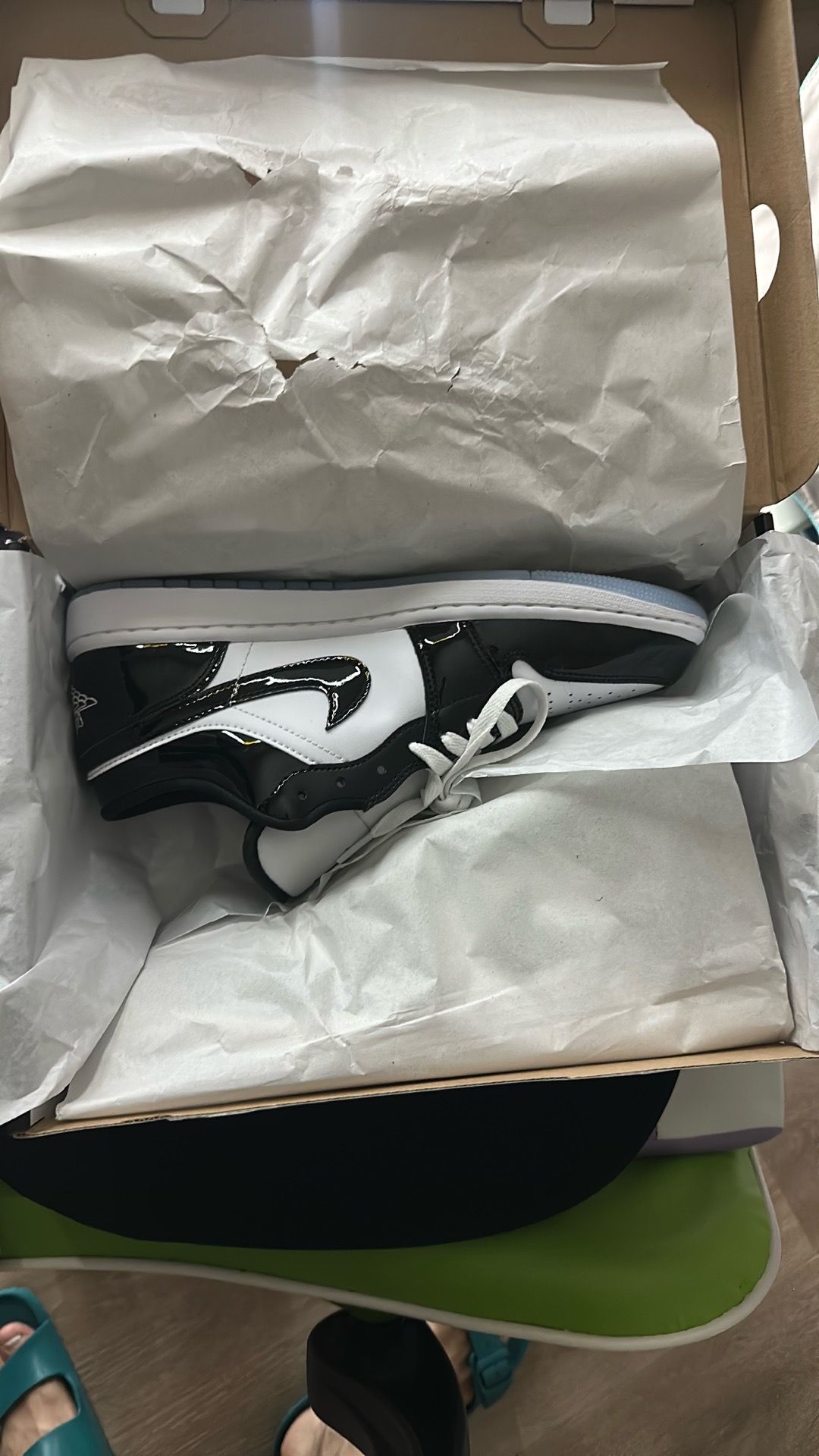 Jordan 1 low concords (Men’s Size 9.5)