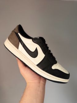 Air Jordan 1 Low Mocha Sneaker
