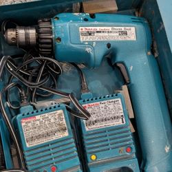 Makita Cordless Drill 6093D 400RPM With Case,  Fast Charger 