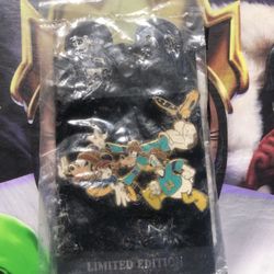 Disneyland Limited Edition Pins NEW