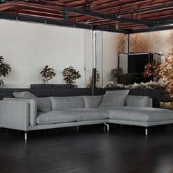 Design Within Reach MD Italy DWR Como Right Facing Chaise Lounge Chair Sectional Sofa Couch
