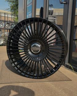 24" RIMS FOR RANGE ROVER CALL OR TXT FOR PRICES