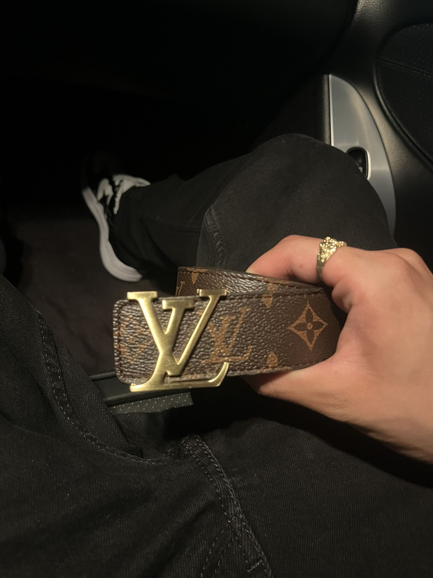 Louis vuitton belt size 46/116 for Sale in San Diego, CA - OfferUp