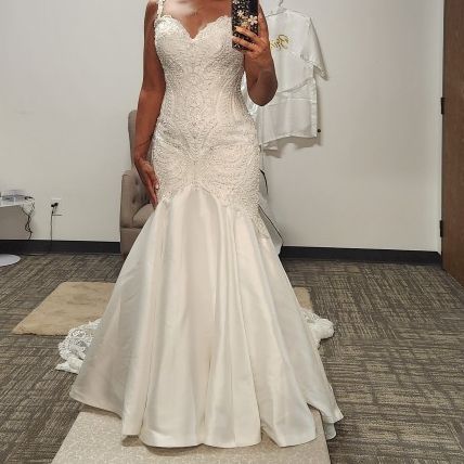 Elegant Size 6 Custom Ivory Wedding Dress