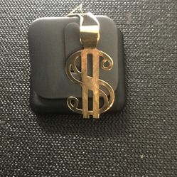 Big Money Charm Large Bail 14 KT 5.2 Grams Of Gold Item