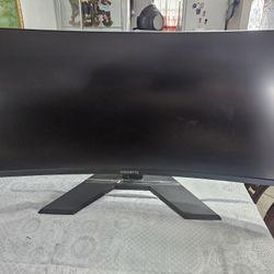 G34WQC Gaming Monitor