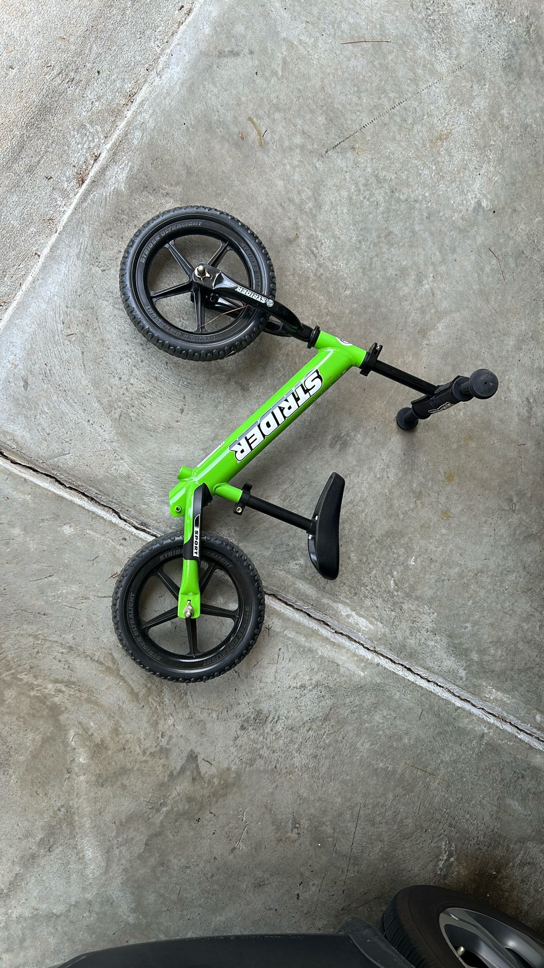 Strider Balance Bike (hardly used)