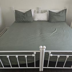 Two Twin Beds With Mattresses