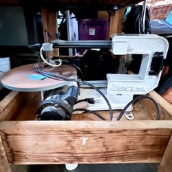 Scroll Saw - delta 40-540 16”